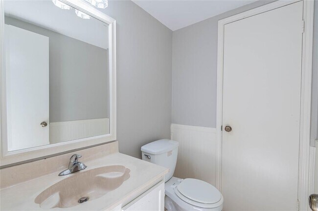 Building Photo - 14232 Reissen Ln