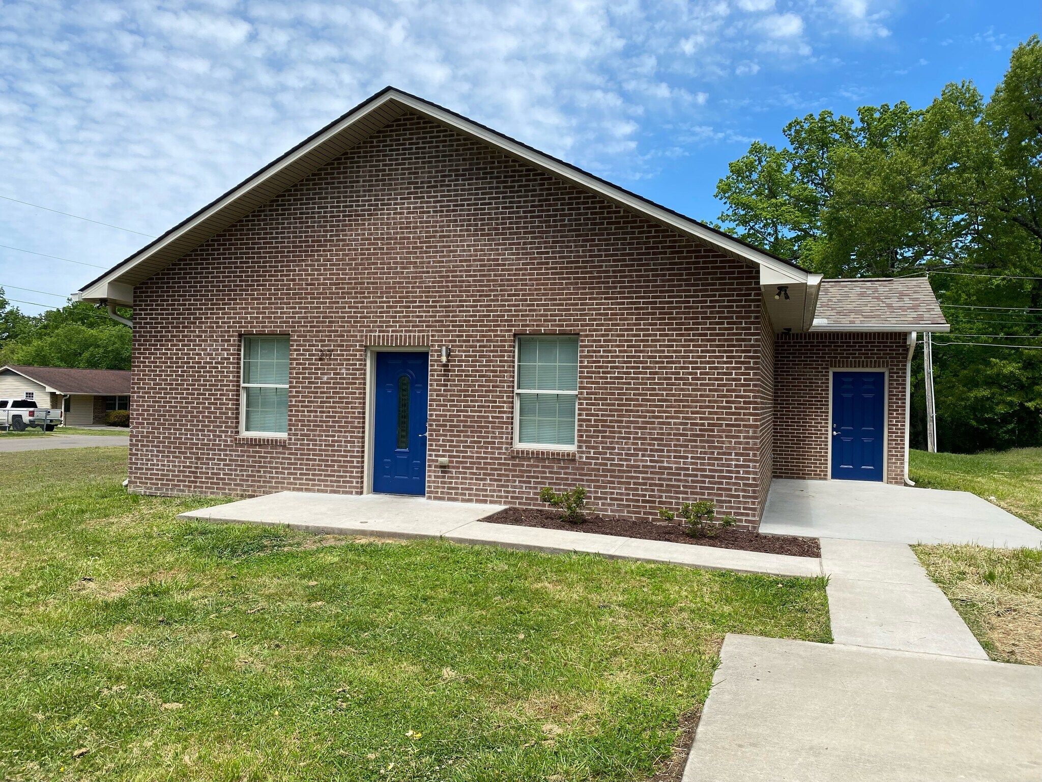 Building Photo - 217 Beta Dr