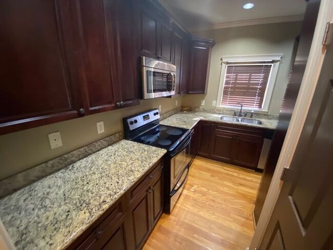 Building Photo - Luxury that you can call home! Amazing Loc...