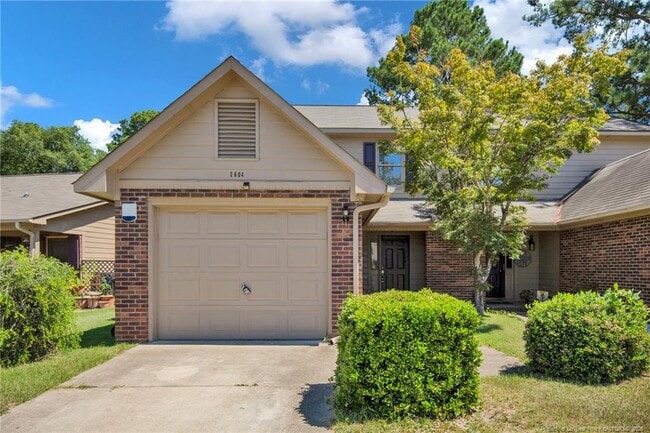 Primary Photo - 2604 Burke Ln