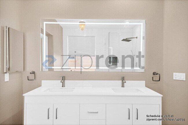 Building Photo - 3646 Cll Jazmin