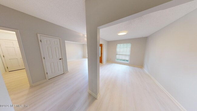 Building Photo - 12644 Thicket Ridge Dr