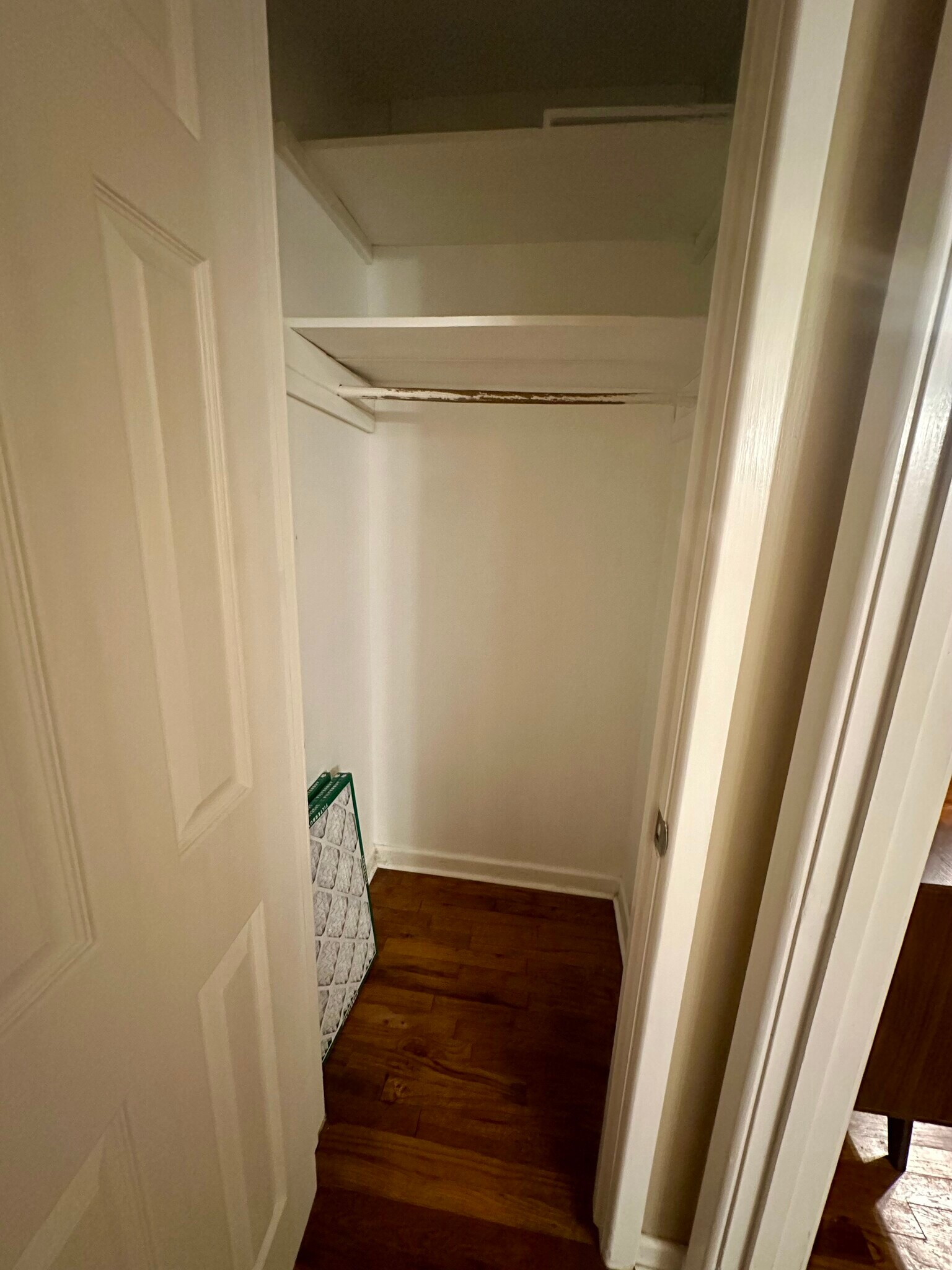 Building Photo - 1316 Eastview Dr