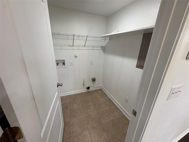 Building Photo - 177 Grace St