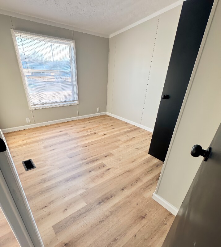 Building Photo - 2552 Smith Ave