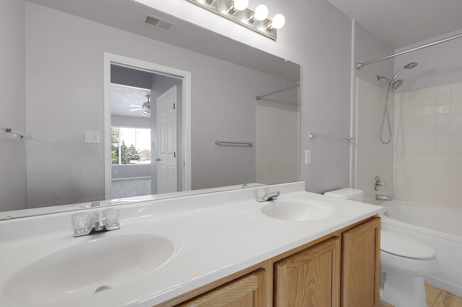 Building Photo - 8475 Pebble Creek Way