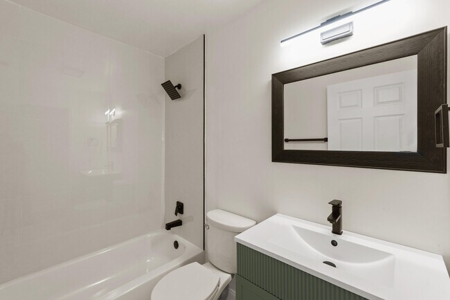 Building Photo - 7406 Willow Spring Cir N