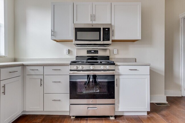 Building Photo - Beautiful 1 Bed - 2 Bathroom Home in Lawrenceville