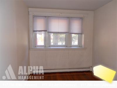 Building Photo - 208 Winthrop Rd