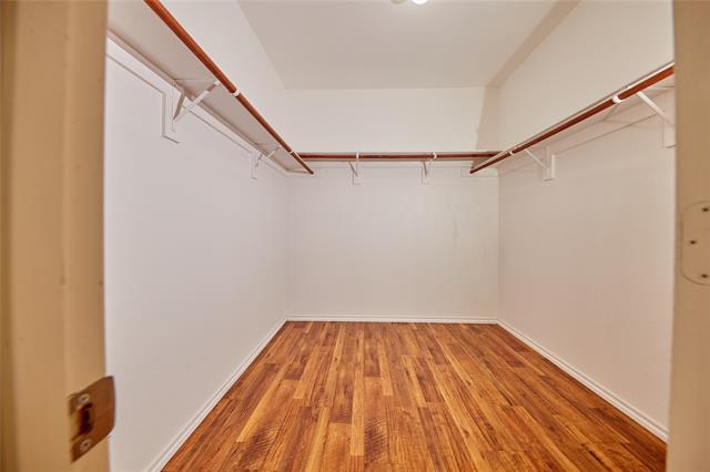 Building Photo - 4616 Brighton Dr
