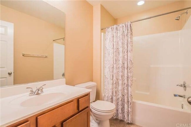 Building Photo - 4 bed 2.5 bath Beautiful Sycamore Creek house in Corona for lease
