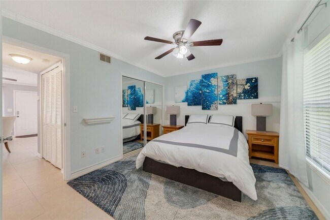 Building Photo - 108 Lacosta Ln