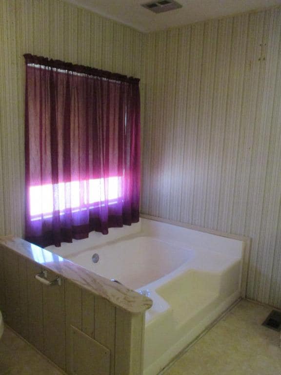 Building Photo - 760 Santo Tomas Dr