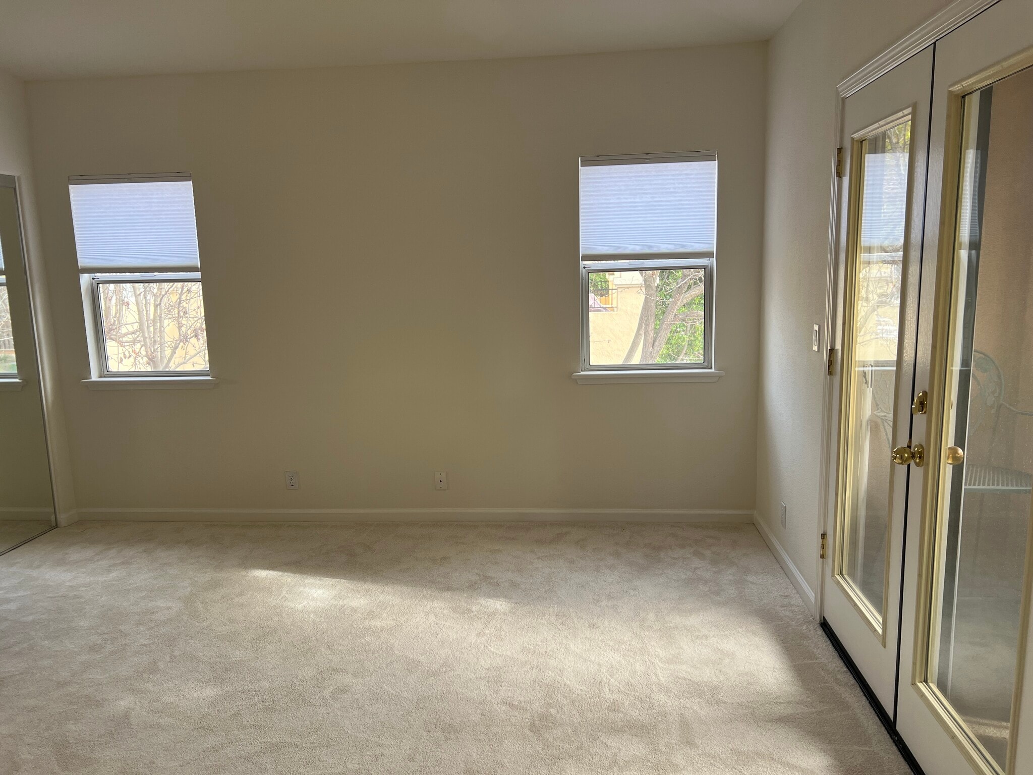 Building Photo - 202 Everett Ave