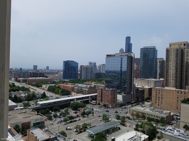 Building Photo - 1 br, 2 bath Condo - 1250 South Michigan A...