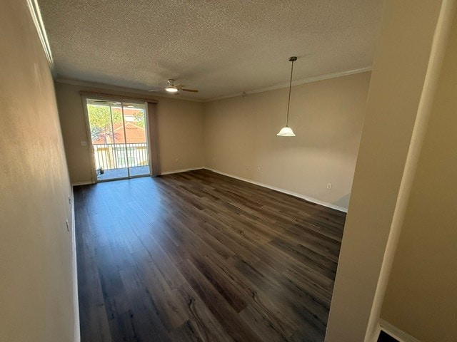 Building Photo - 5692 Bentgrass Dr