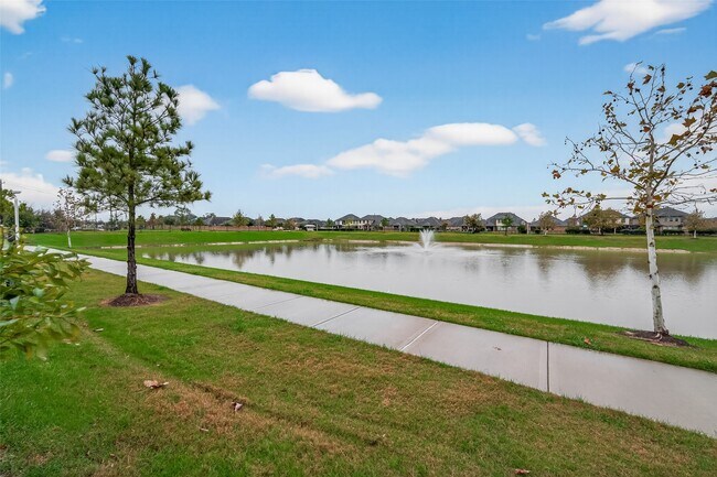 Building Photo - 2510 Meerstad Ln