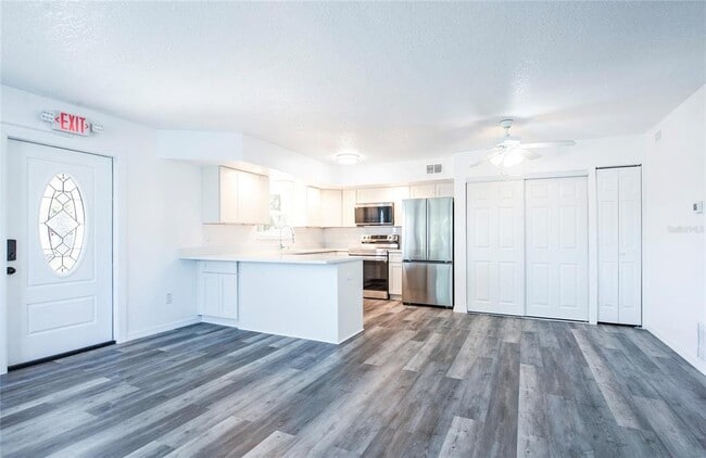 Building Photo - 717 E Gulf Blvd