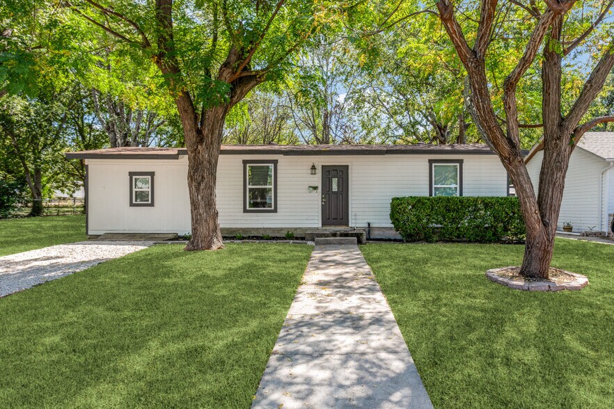 Primary Photo - 1407 S 41st St