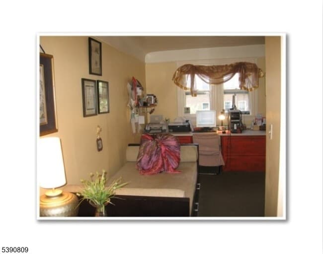 Building Photo - 177 Ashland Ave