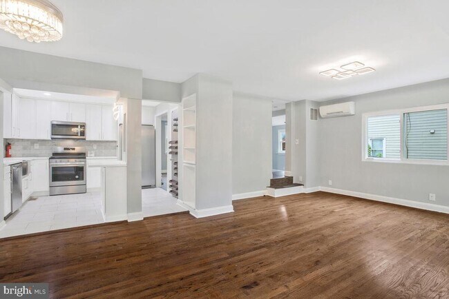 Building Photo - 509 Denham Rd