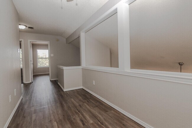 Building Photo - 5726 94th St
