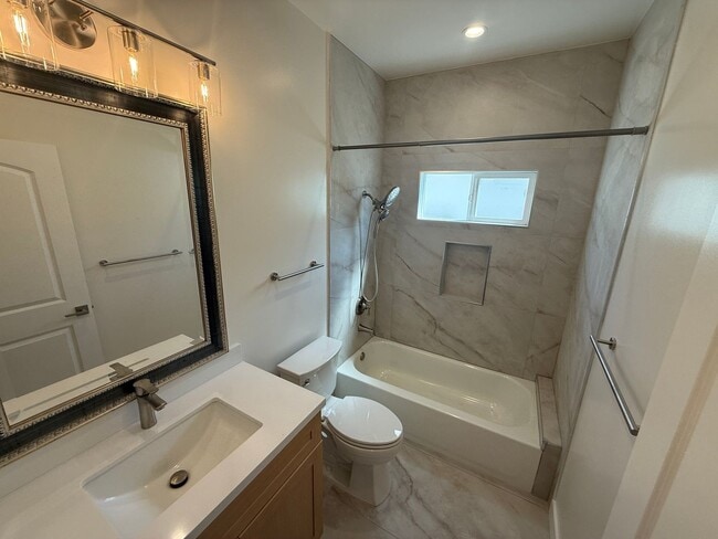 Building Photo - New Construction 3 Bedroom ADU for Rent in North Hollywood!