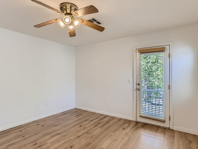 Building Photo - 8278 Annual Ridge St