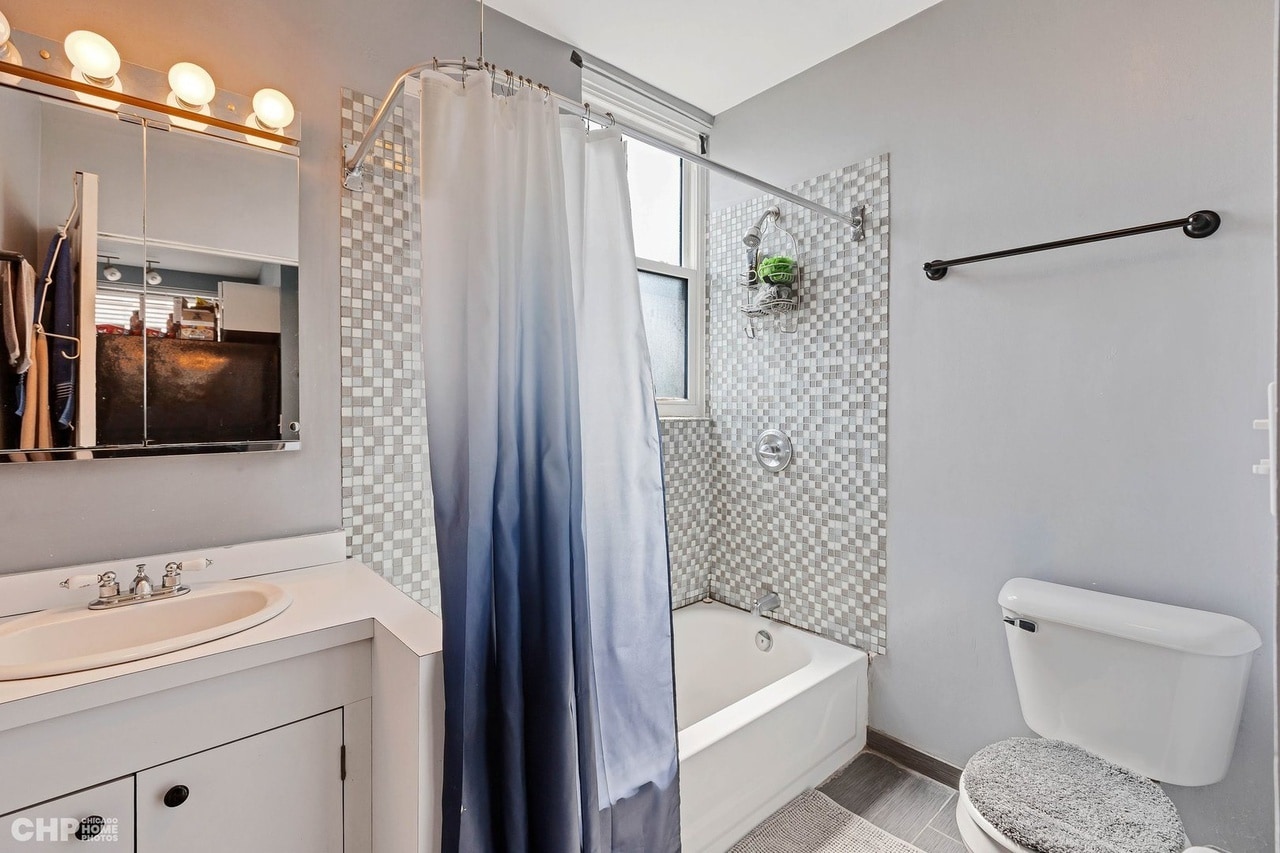 Building Photo - 2610 W Rice St