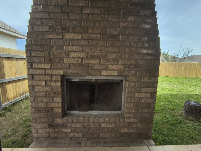 Building Photo - 2832 Wild Rose Ln