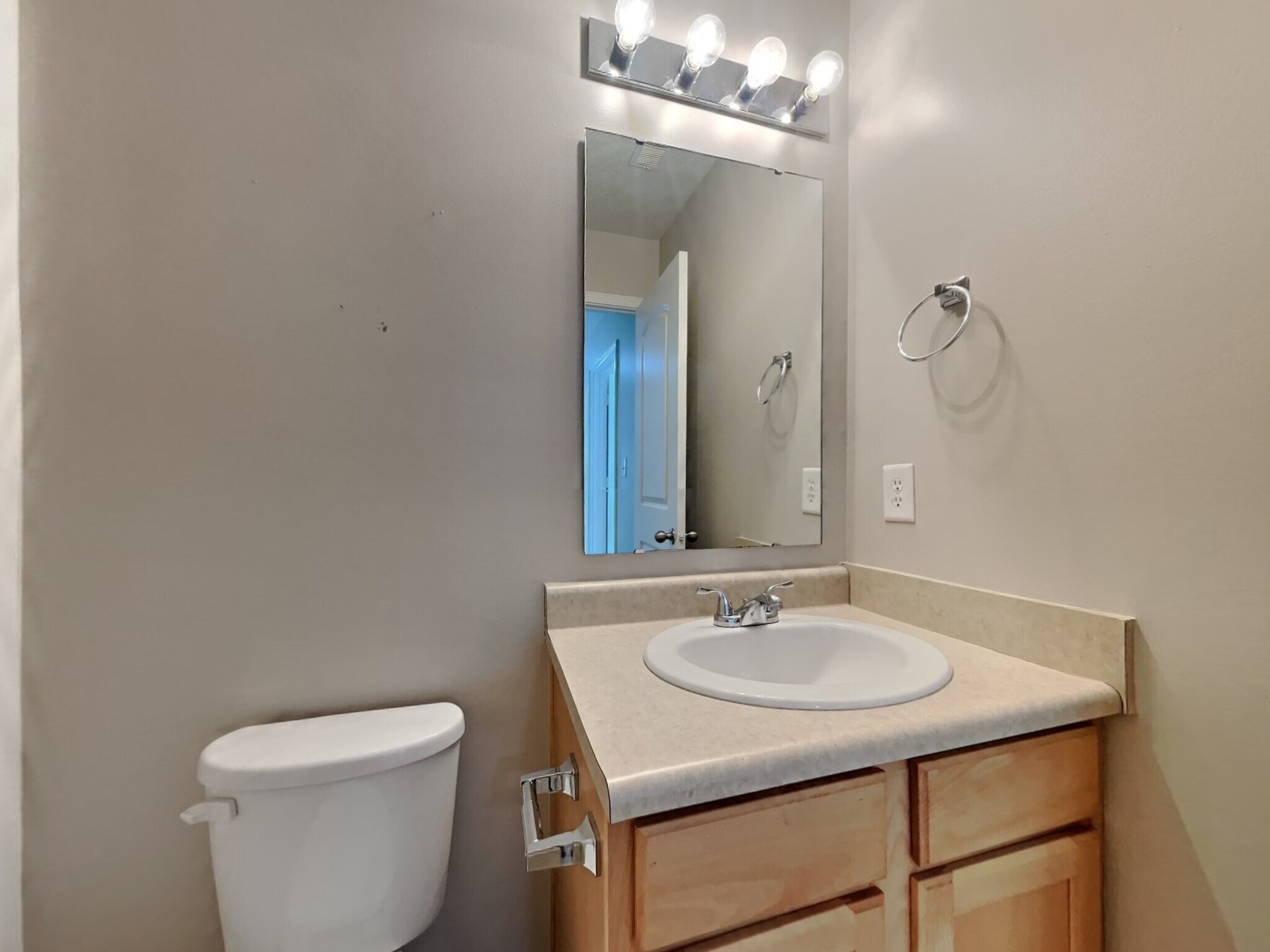 Building Photo - 7251 Blue Ridge Dr