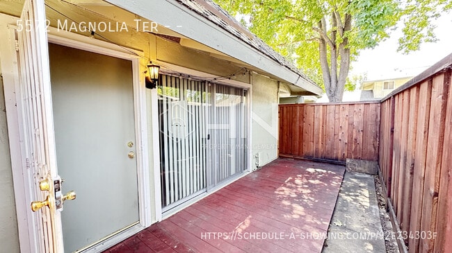 Building Photo - 5572 Magnolia Terrace