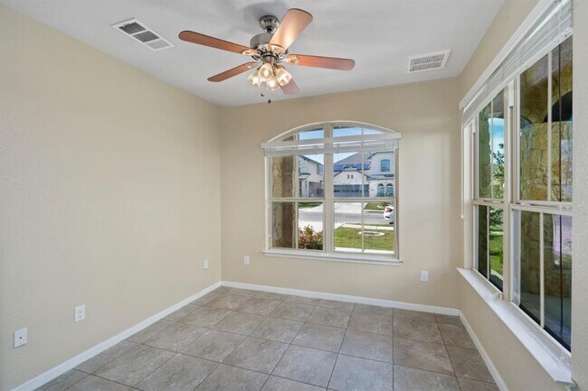 Building Photo - 105 Checkerspot Ct