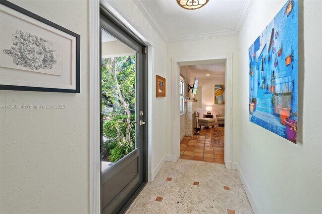 Building Photo - 4054 Bonita Ave