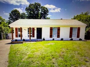 Building Photo - 4838 Shayne Ln
