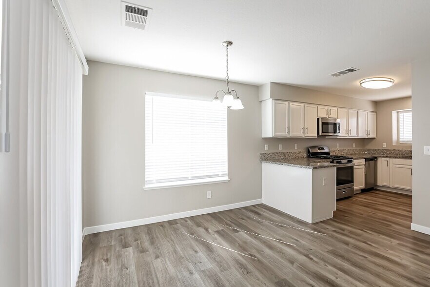Building Photo - 1125 Purple Martin Ct