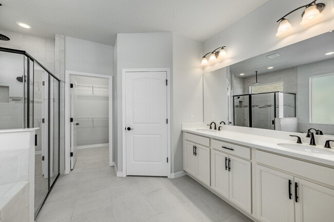 Building Photo - Beautiful home in Sierra Cove