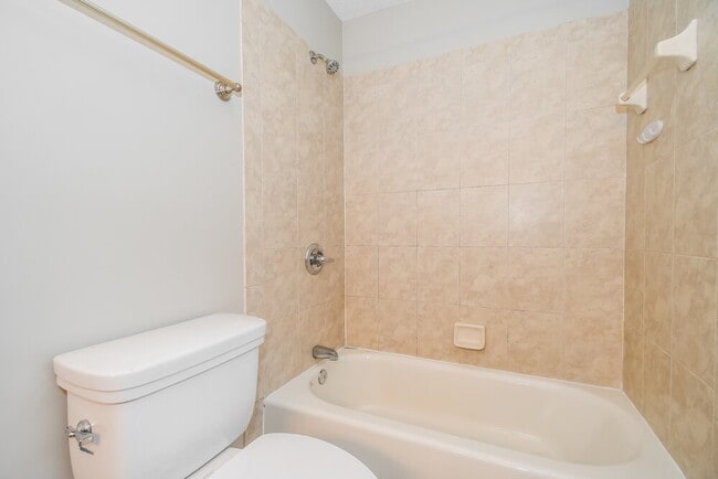 Building Photo - 108 E Manson Rd