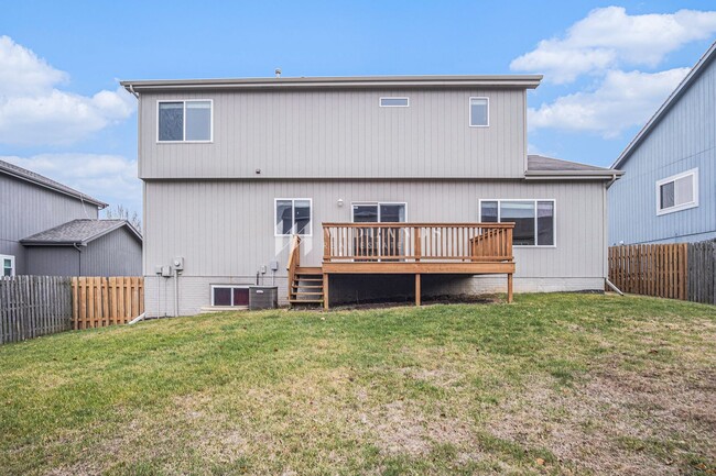 Building Photo - Two Story in Fairview Crossing