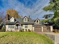 Building Photo - 414 Spring Ave