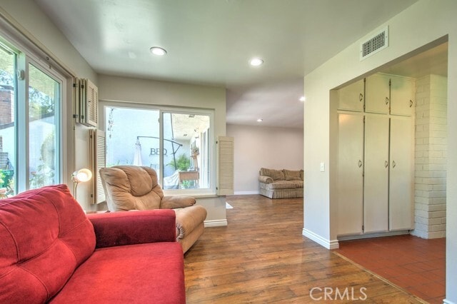 Building Photo - 17252 Citron