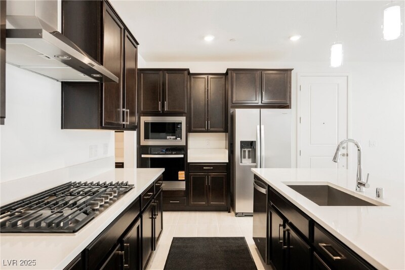 Building Photo - 2451 Altitude St