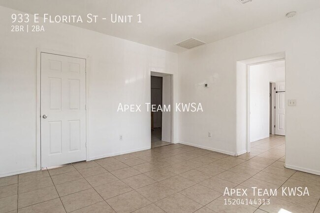 Building Photo - 933 E Florita St