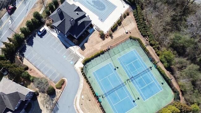 Building Photo - 414 Spring View Dr