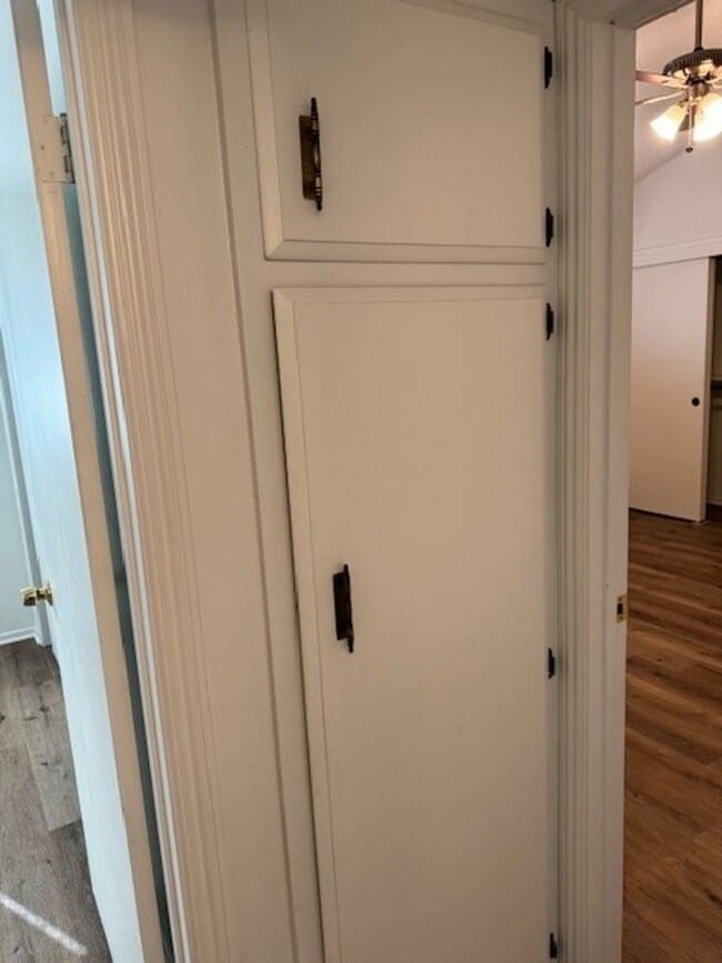 Building Photo - 6104 Chicory Dr