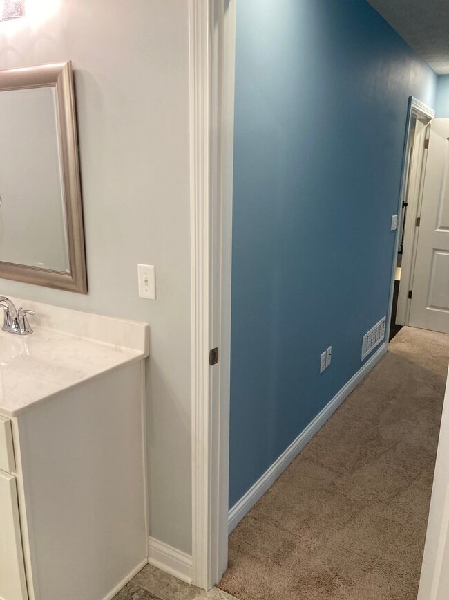 Building Photo - 241 Butterfield Dr