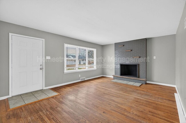 Building Photo - 12070 Garden Ln