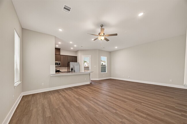 Building Photo - 13412 Sun Cay Drive