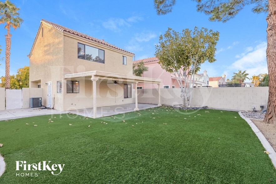 Building Photo - 2017 Waverly Cir