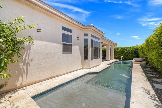 Building Photo - 80149 Royal Birkdale Dr
